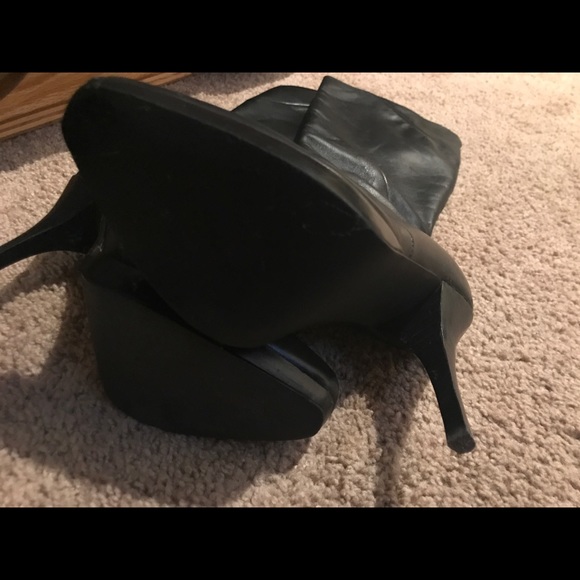 EUC Size 7M under the knee black leather boots - Picture 4 of 8